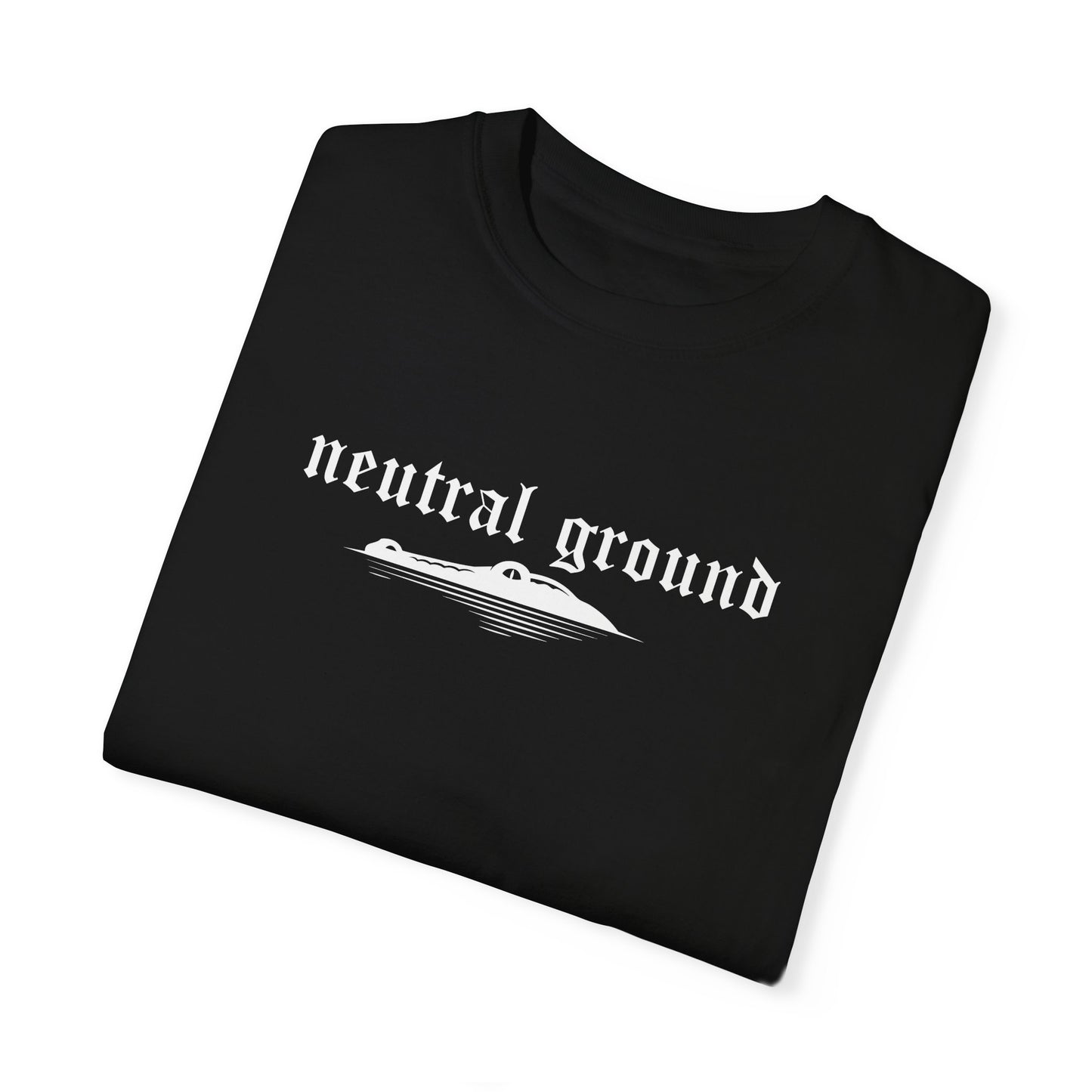 Neutral Ground Women's T-Shirt / Crop Top