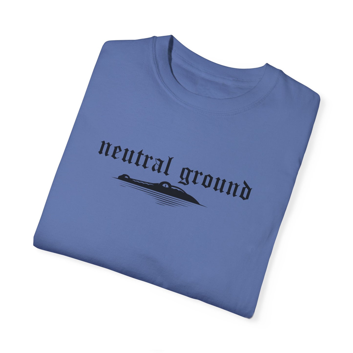 Neutral Ground Women's T-Shirt / Crop Top